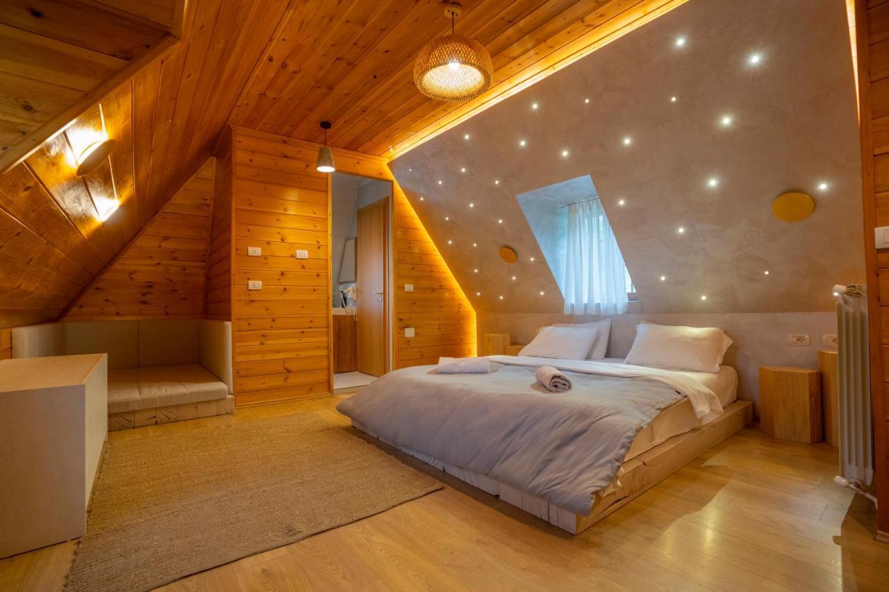 Hotel Restaurant Alpet Тети Экстерьер фото