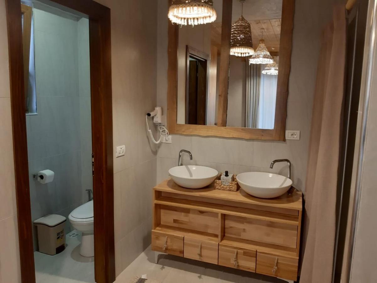 Hotel Restaurant Alpet Тети Экстерьер фото